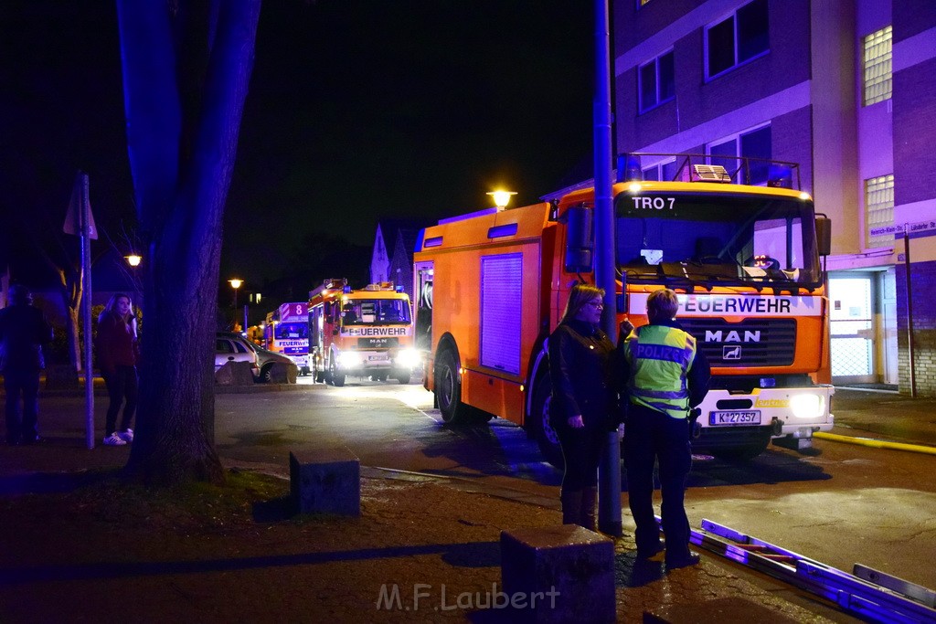 Feuer 2 Koeln Porz Langel Hinter der Kirche P015.JPG - Miklos Laubert